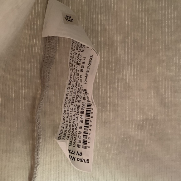 Zara Ribbed Tee - Picture 5 of 5